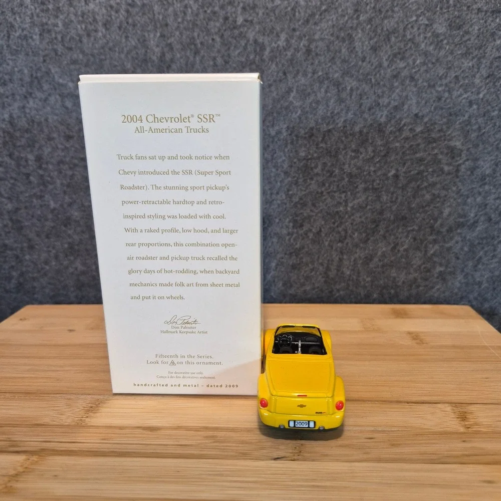 2004 Chevrolet SSR Hallmark Keepsake 2009 All-American Trucks Ornament